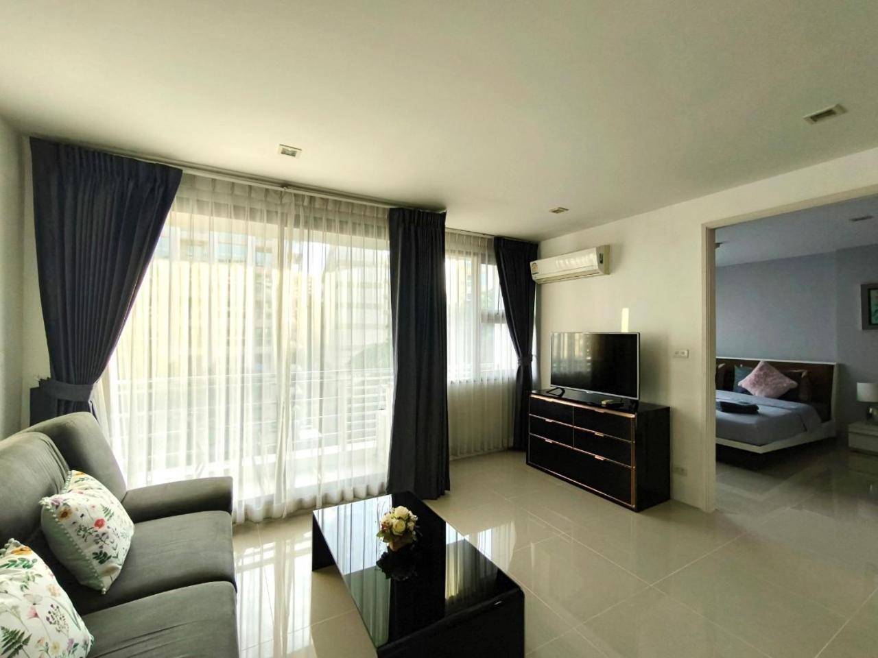 The Urban City Center By Fantasea Beach Pattaya Buitenkant foto